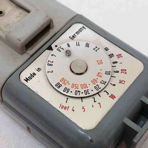 Vintage Zeiss ikon Ikobitz 5 camera flash unit