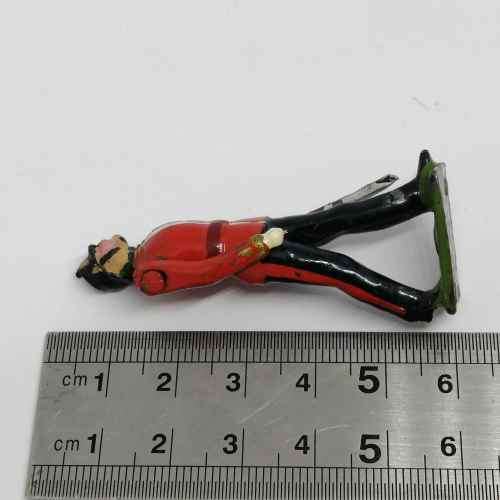 Vintage Royal Army lead soldier - Britains Ltd