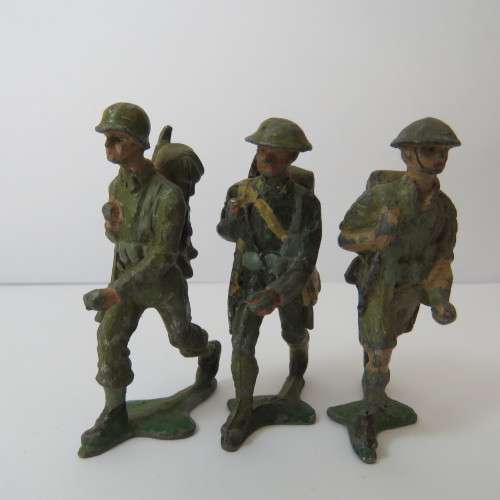 Lot of 3 vintage lead soldiers