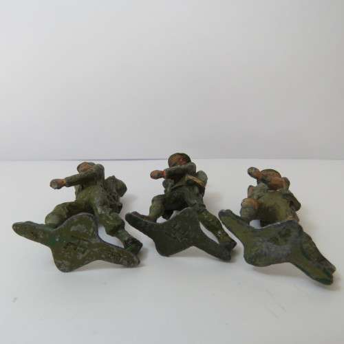 Lot of 3 vintage lead soldiers