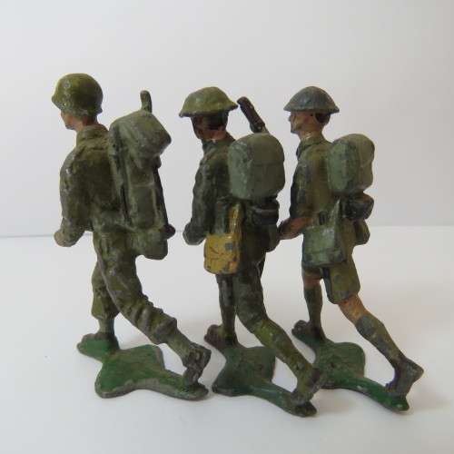 Lot of 3 vintage lead soldiers
