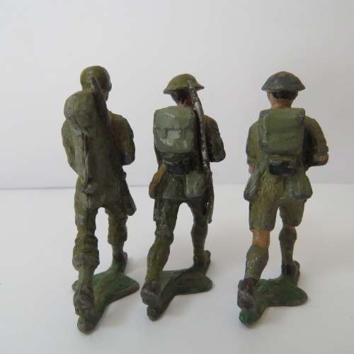 Lot of 3 vintage lead soldiers