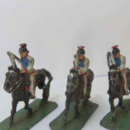 Lot of 3 vintage cavalry lead soldiers - 30mm soldiers