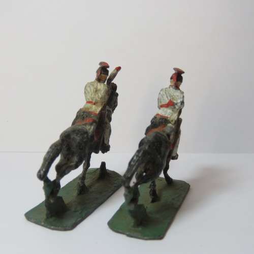 Pair of vintage cavalry lead soldiers - 30 mm soldiers