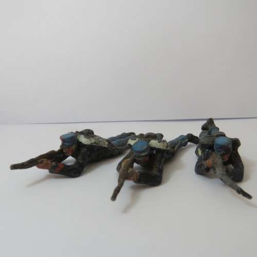 Lot of 3 vintage marksman lead soldiers