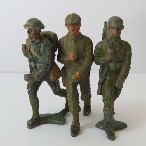 Lot of 3 vintage lead soldiers