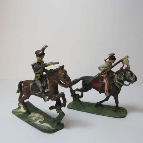 Pair of vintage cavalry lead soldiers - 30 mm soldiers