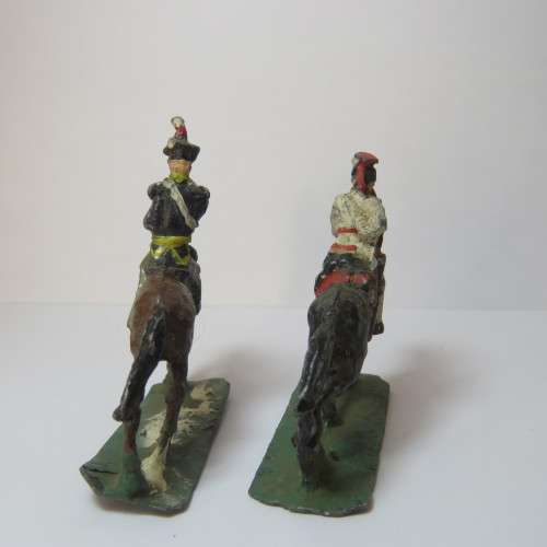 Pair of vintage cavalry lead soldiers - 30 mm soldiers