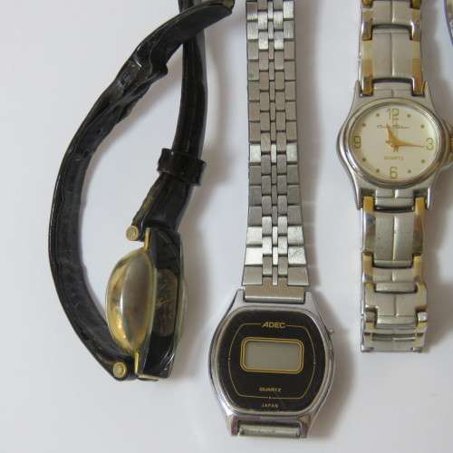 Lot of 5 vintage watches for spares - Not working