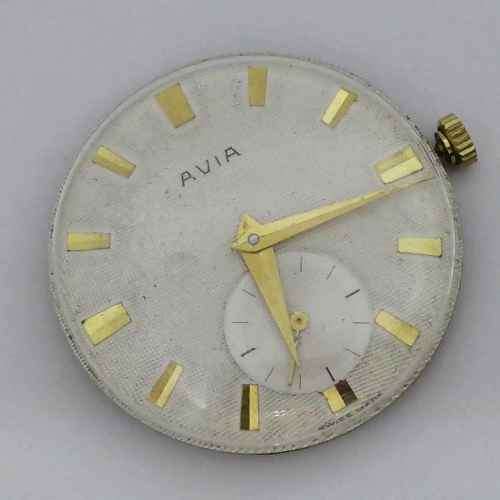 Vintage AVIA watch movement - working with crown
