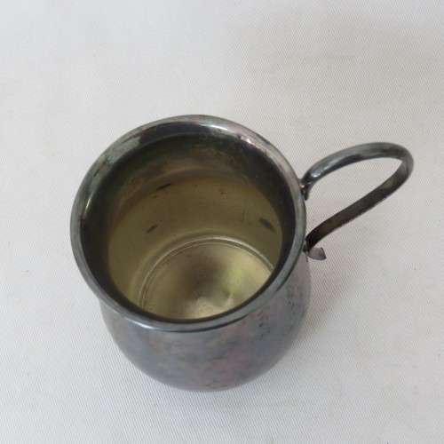 EM-ESS silverplated cup/jug in original box - Never used