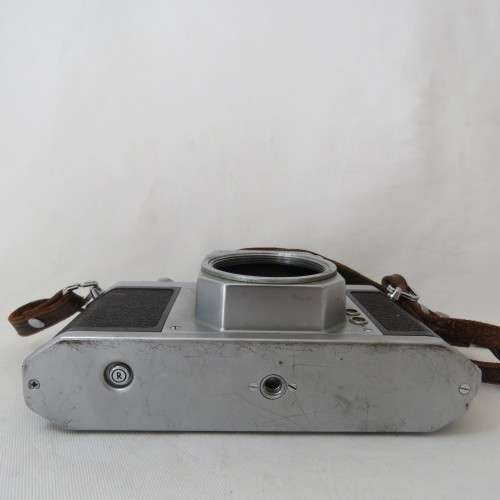 Vintage Asahi Pentax S1 SLR 35mm camera body - For spares only - Reflection mirror badly scratched