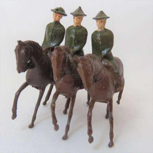 Lot of 3 vintage mounted troops lead soldiers