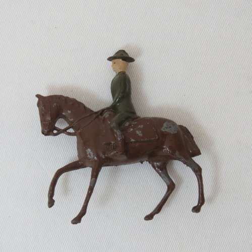 Lot of 3 vintage mounted troops lead soldiers