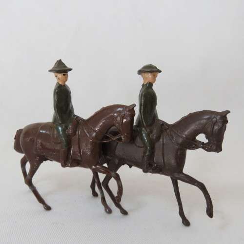 Lot of 3 vintage mounted troops lead soldiers