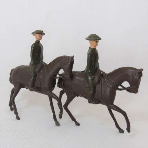 Lot of 3 vintage mounted troops lead soldiers