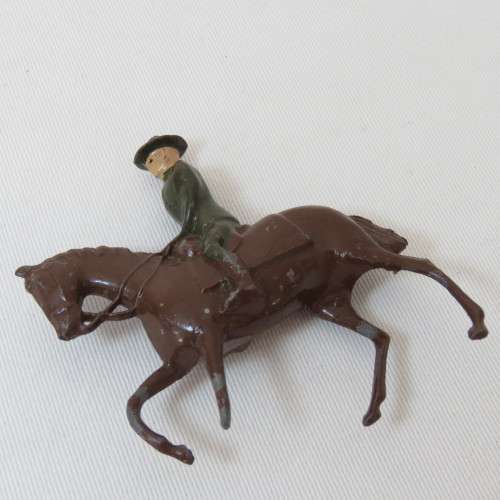 Lot of 3 vintage mounted troops lead soldiers