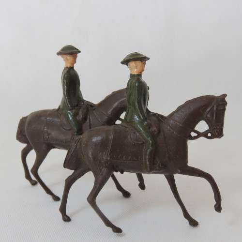 Lot of 3 vintage mounted troops lead soldiers