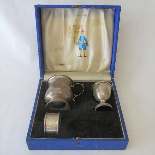 Silverplated Christing set in box - Spoon missing