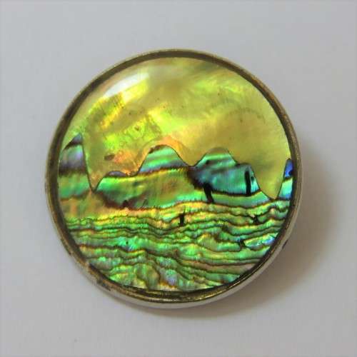 Vintage mother of pearl brooch (sea and mountains)