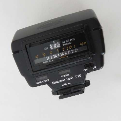 Olympus flash Electronic T20 in bag