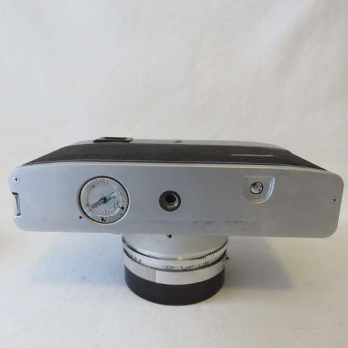 Vintage Canon Canonet - QL25 35 mm camera - Canon 1:2.5 45 mm lens - Loading trigger stuck