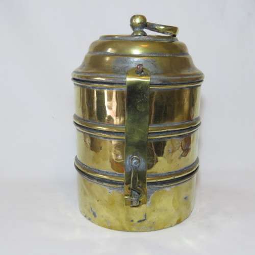 Antique brass lunchbox - Still in good condition