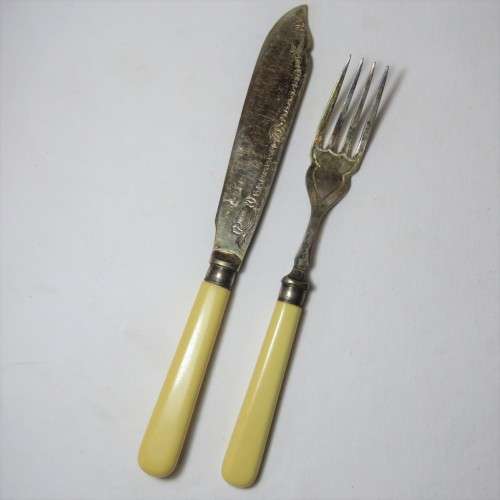 EPNS 12 piece vintage fish cutlery set - In original box