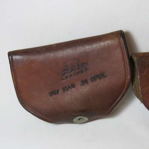 Pair of 6 round holders for 357 Magnum / 38 Special rounds