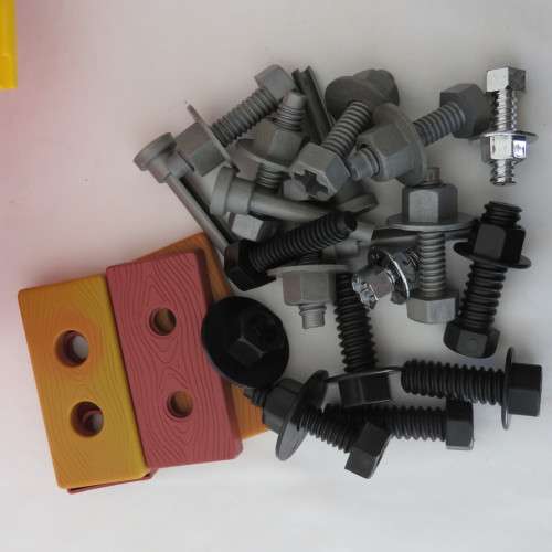 Plastic bolts and nuts for younger children - Play set - 86 Pieces with tool case