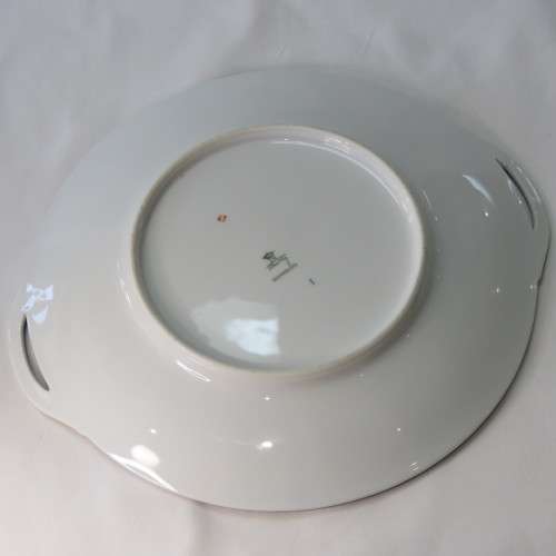 Czeckoslovakian pearlware teaset - 6 Trios - Sugar bowl - Milk jug - Cookie platter
