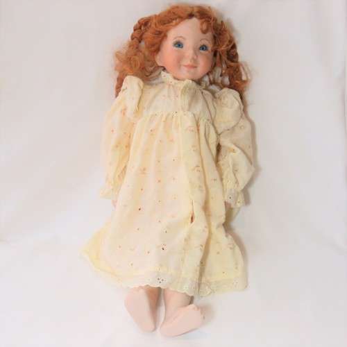 Berdine doll 29/6/1995 Life like features - 51 cm High