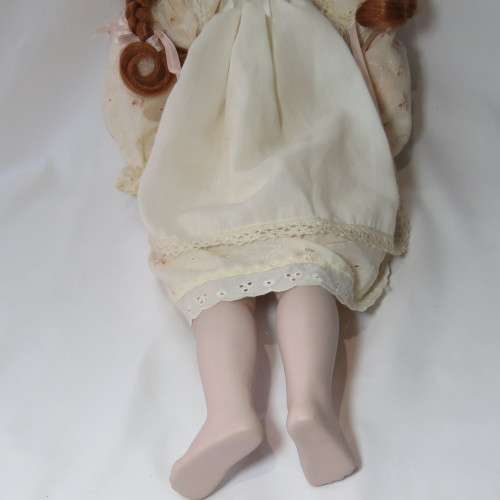 Berdine doll 29/6/1995 Life like features - 51 cm High