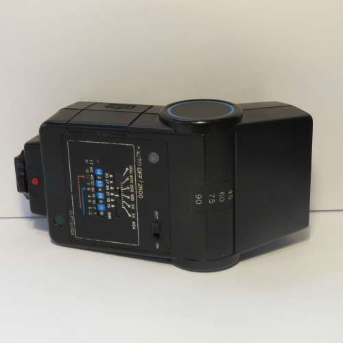 Vivitar auto thyristor 2800 flash - Used but still good - Working