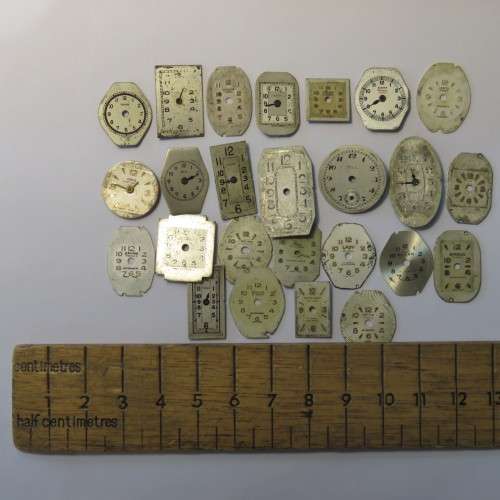 Lot of 25 watch faces - Ladies