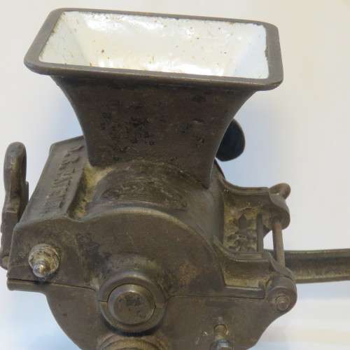 Antique D.R. Patent no.12 tobacco shredder - Needs one set of blades