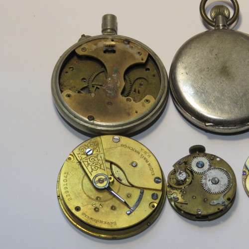Lot of broken pocket watches for parts
