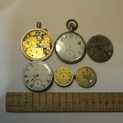 Lot of broken pocket watches for parts
