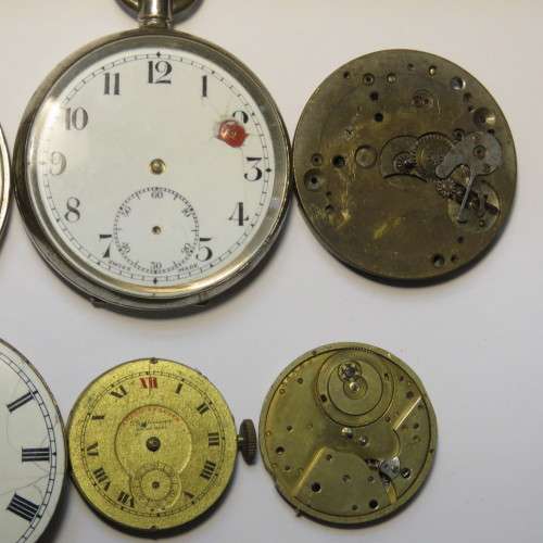 Lot of broken pocket watches for parts