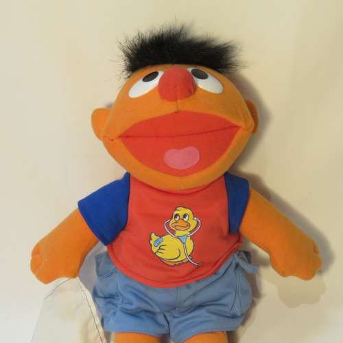 Sesame Street Check-up Ernie talking doll - Dutch version