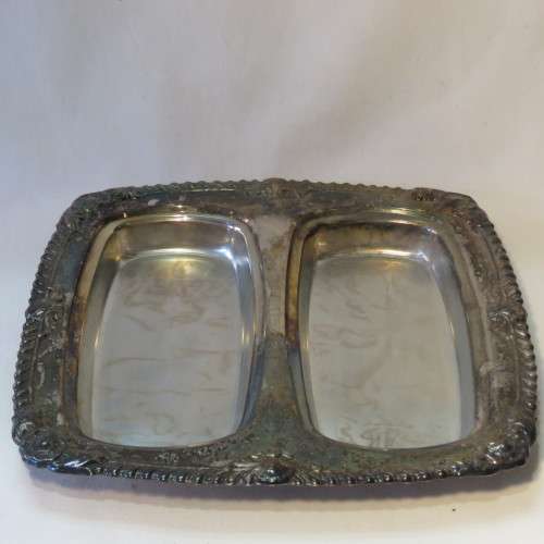 Vintage EM ESS (SP on B) silverplated double butter dish with glass inserts