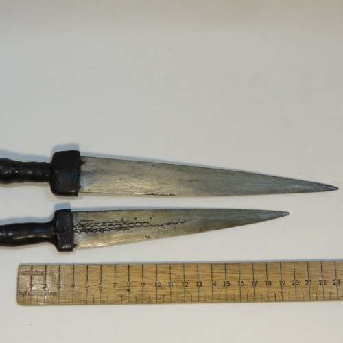 Southern Algeria Tuareg daggers - Original Leather clad with bloodletting spikes - Top quality