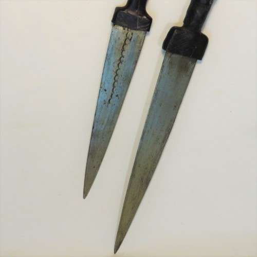 Southern Algeria Tuareg daggers - Original Leather clad with bloodletting spikes - Top quality