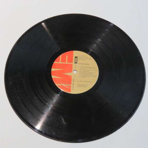 Vintage Vinyl Music Record LP 33 rpm Cliff Richard I`m no Hero - EMI 1980 EMJC(D)5217