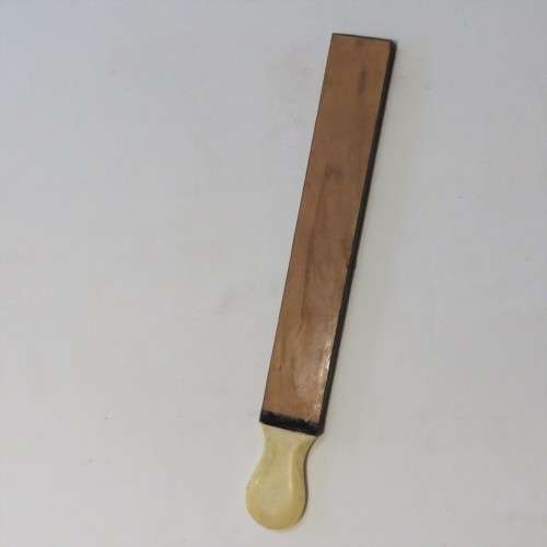 Antique Razor sharpener in slide box - With Monogram MM on handle