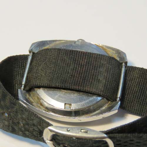 Vintage Seiko Automatic mens watch with blue dial - Working - Serial 7006-8060 - Fine crack on glass