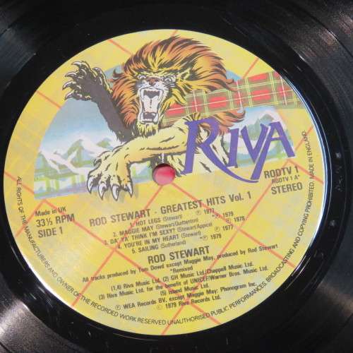 Vintage Vinyl Music Record LP 33 rpm Rod Stewart Greatest Hits - 1979 WEA Records - RODTV 1