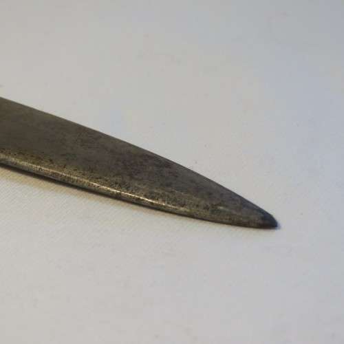 1907 Pattern 303 bayonet with no blade markings - Handle wood replaced - Rifle clip removed