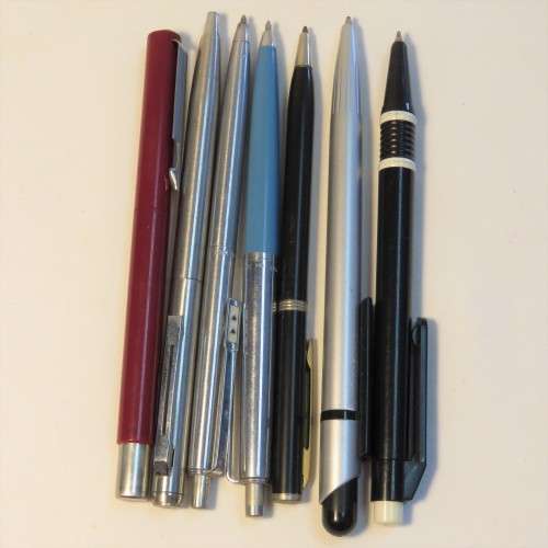 Lot of 2 Papermate pens plus 5 other needs refills