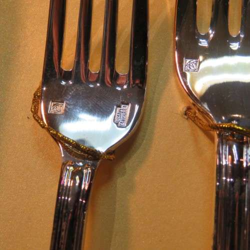 Single setting with 6 pieces - SANT ANDREA knives and forks - Unused, but personalized